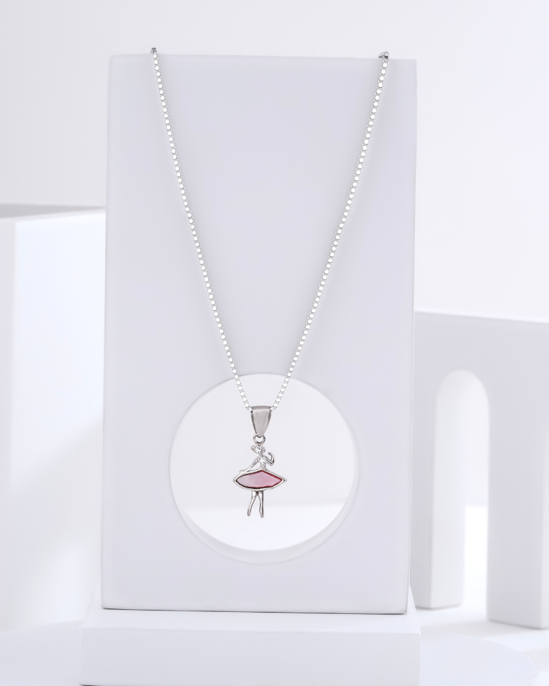 Silver Pendant Twirl