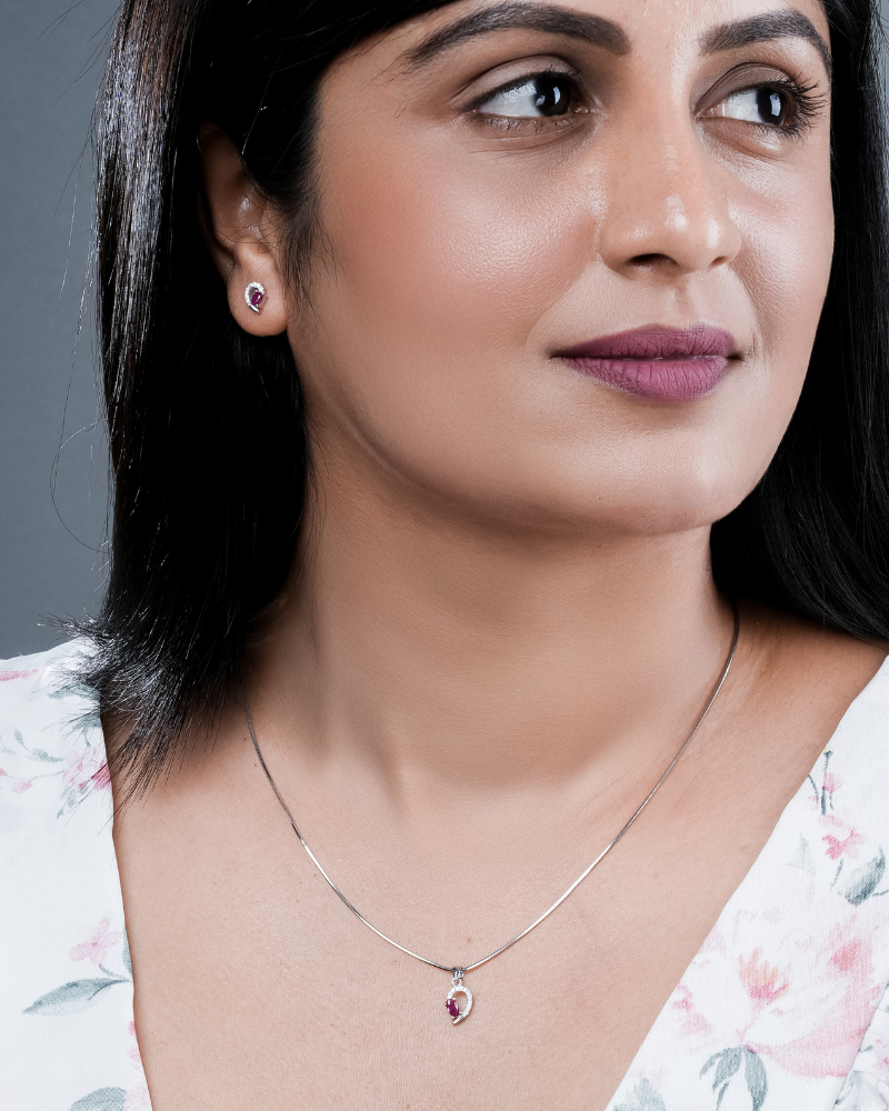 Silver Pendant Set with Red Stone