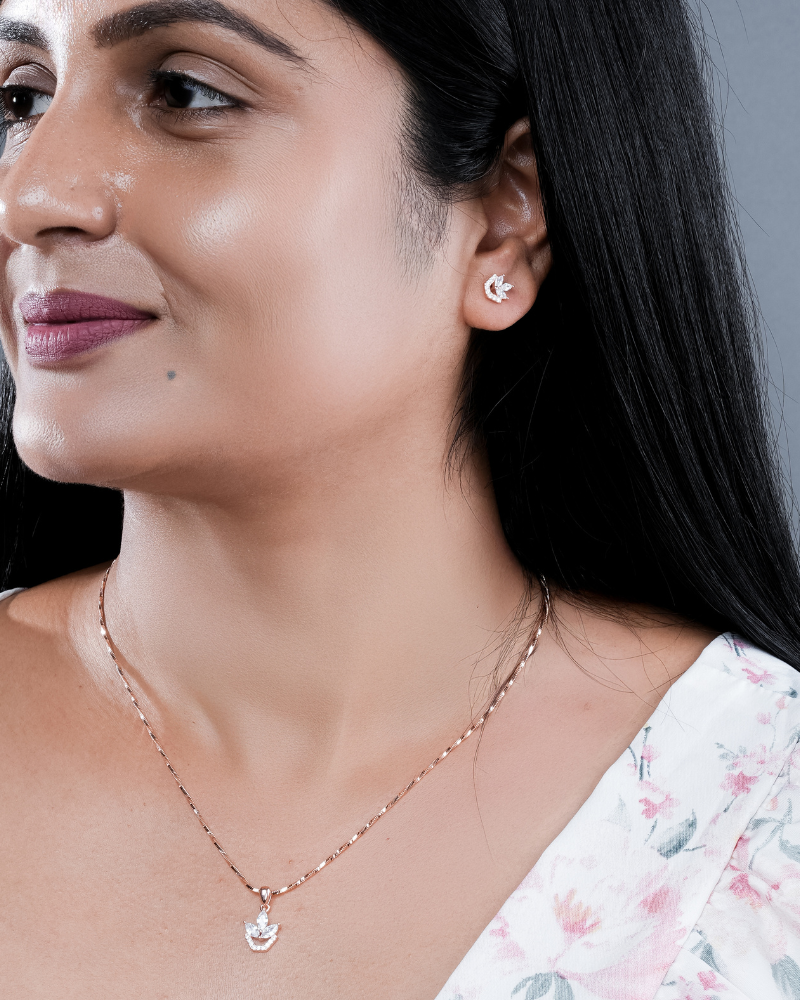 Silver Pendant Set with Large Design