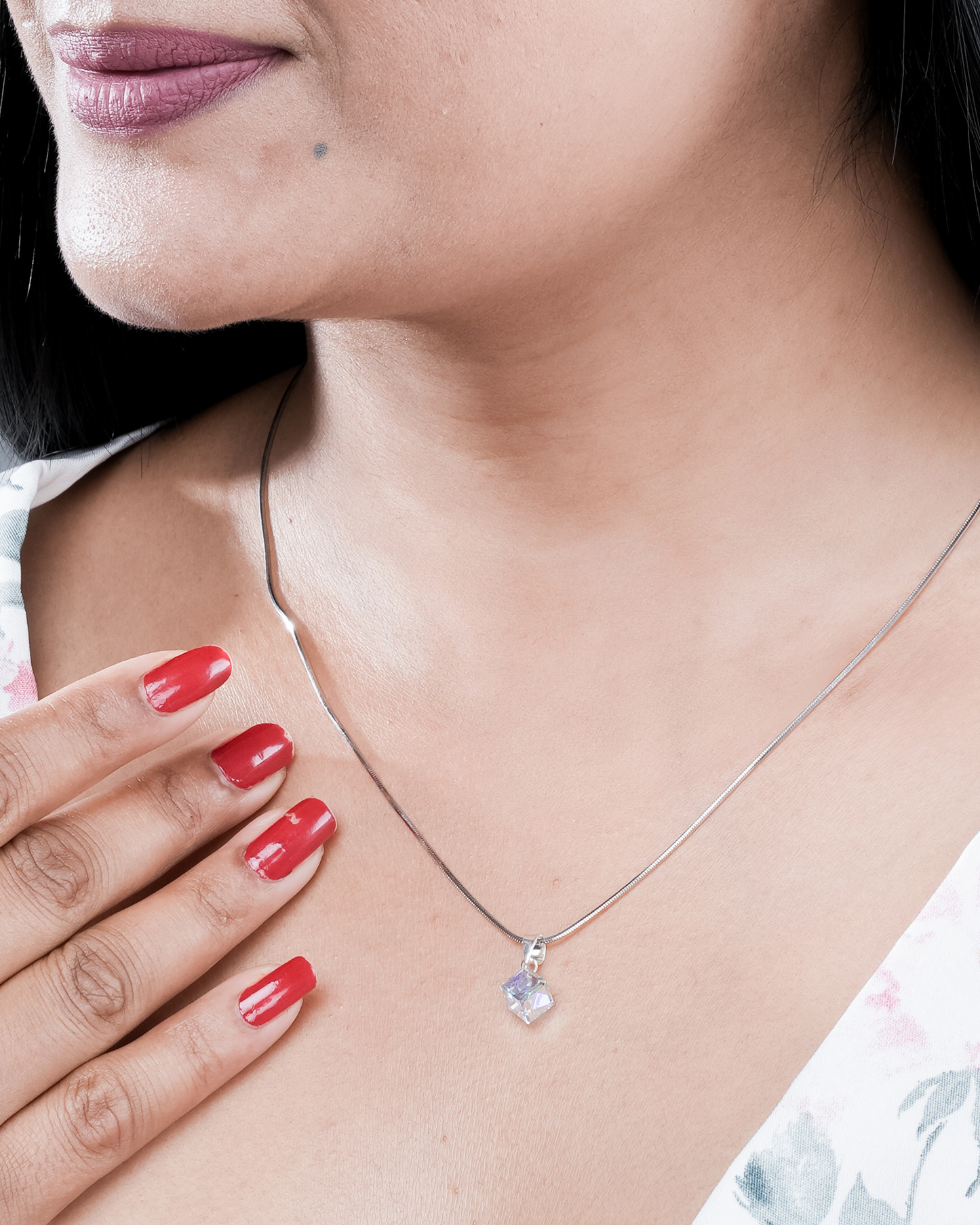 Dainty Pearl Necklace Pendant