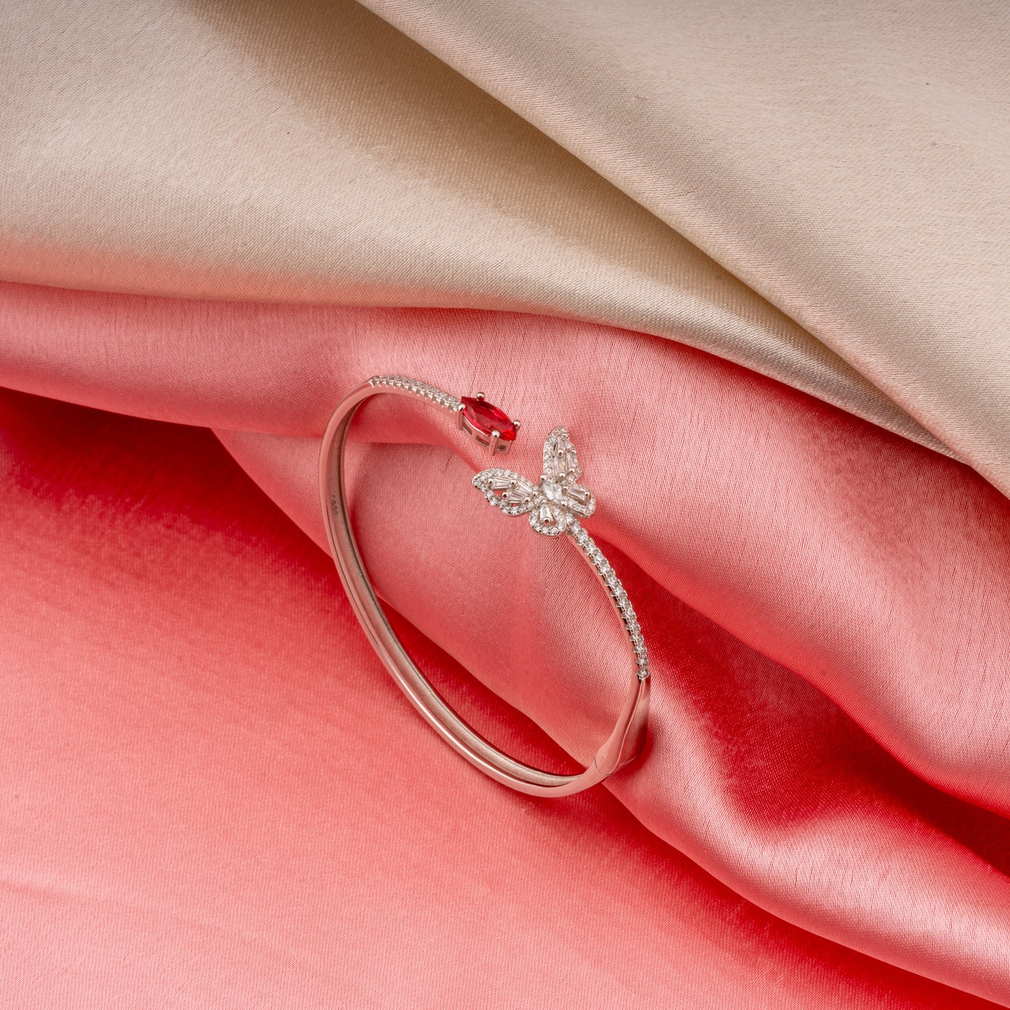 Sterling Silver Bracelet with pink