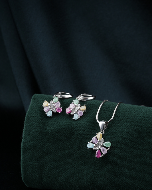 Elegant Silver Pendant Set