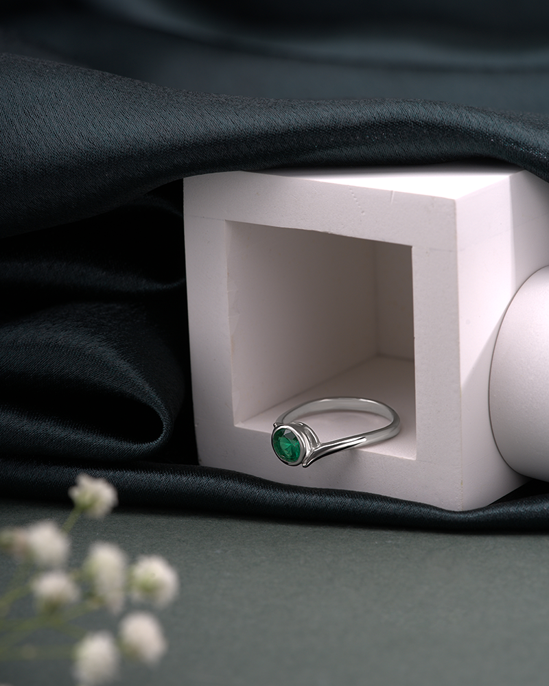 Green Shine Ring