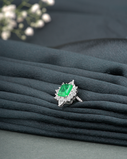 Green Stone Ring Radiance