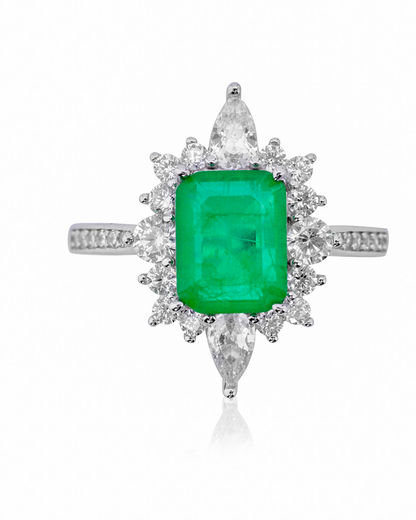 Green Stone Ring Radiance