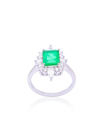 Green Stone Ring Radiance