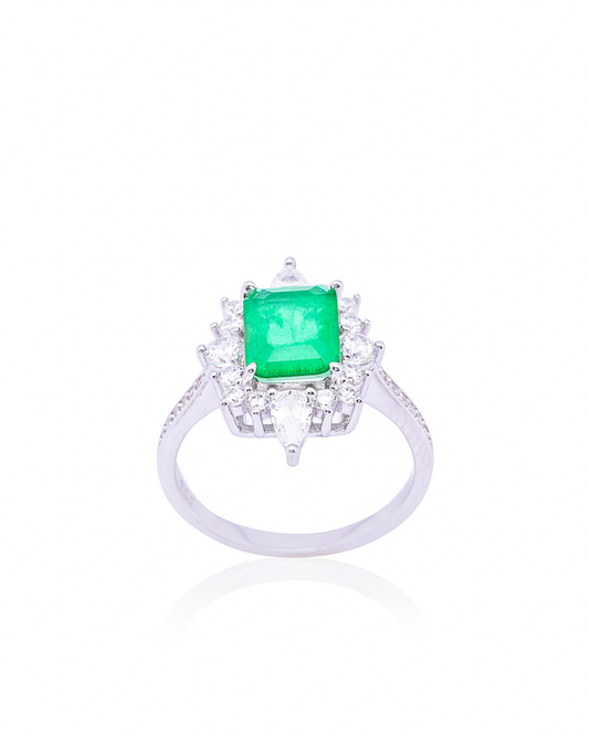 Green Stone Ring Radiance